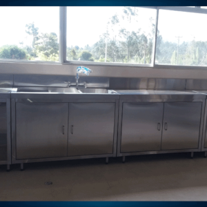 MESAS CON PUERTAS Y POZO